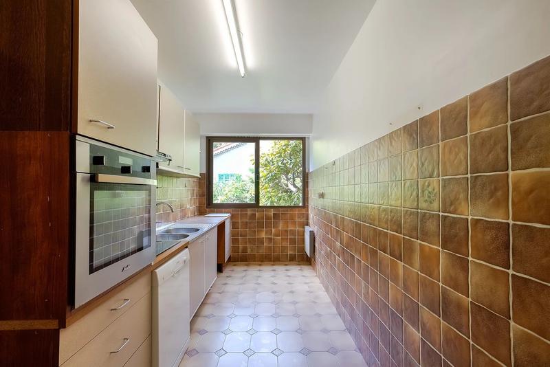 Appartement - 80 m² - 3 pièces