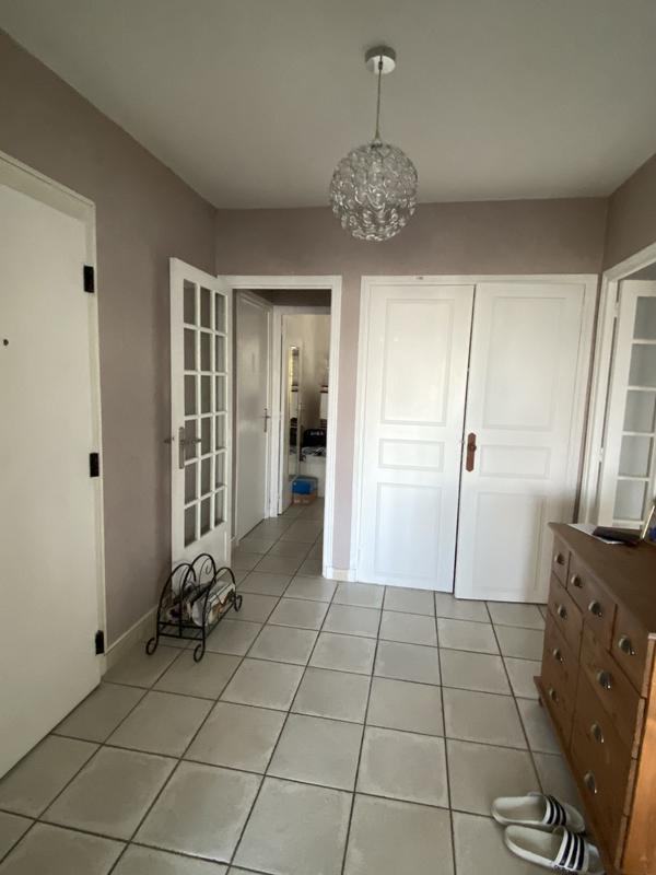 Appartement - 98 m² - 5 pièces