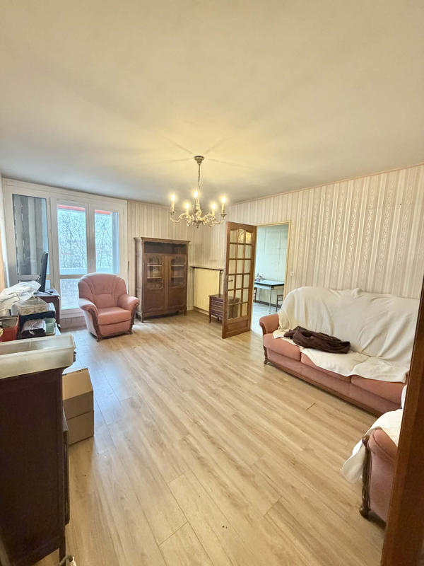 Appartement - 92 m² - 5 pièces