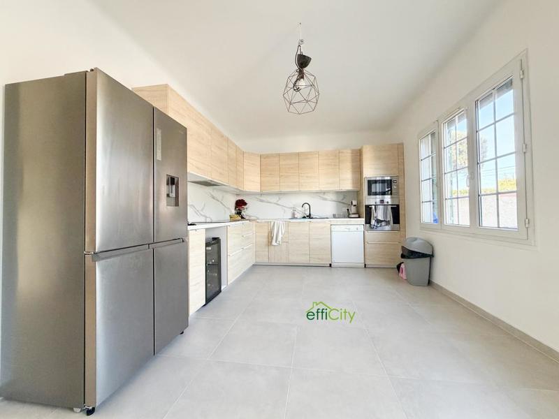 Maison - 92 m² - 3 pièces