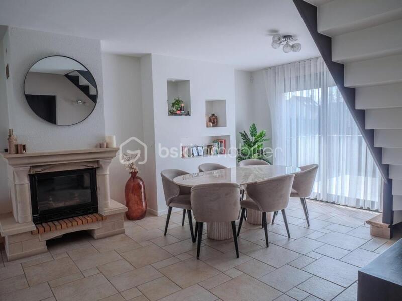 Maison - 140 m² - 6 pièces