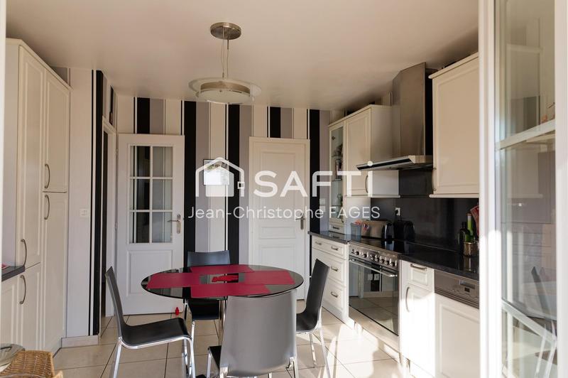 Maison - 188 m² - 6 pièces