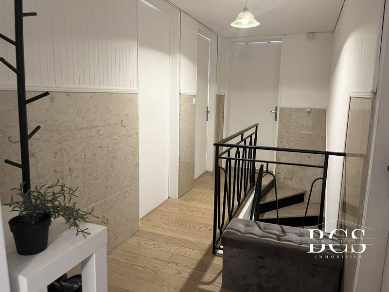 Maison - 174 m² - 9 pièces