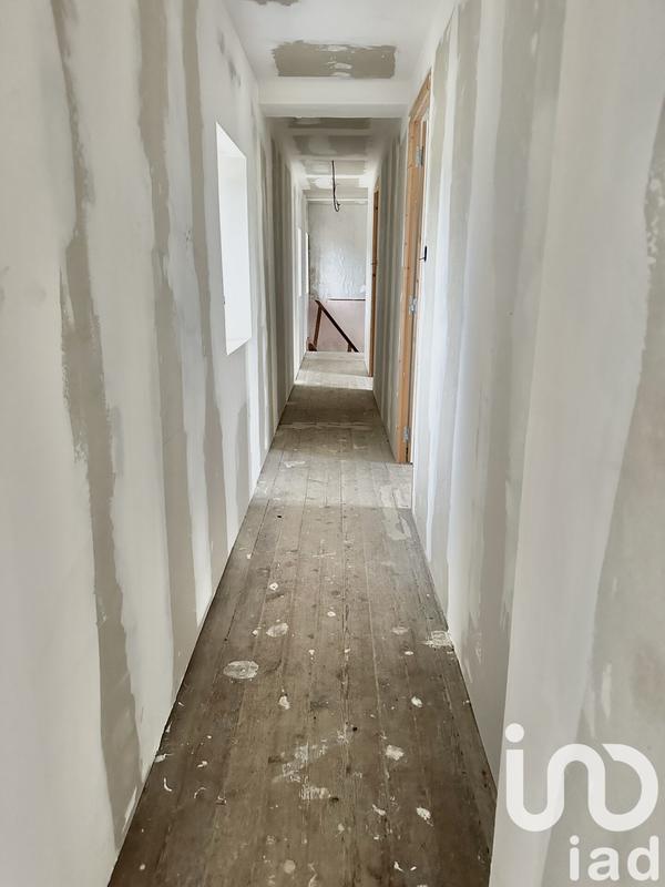 Maison - 300 m² - 8 pièces