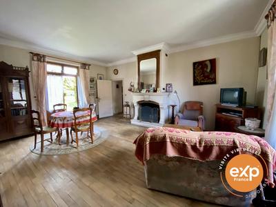 Maison traditionnelle - 114 m² - 6 pièces