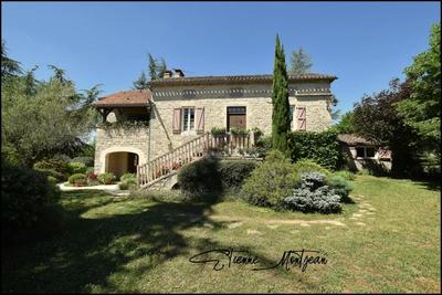 Maison en pierre - 156 m² - 7 pièces