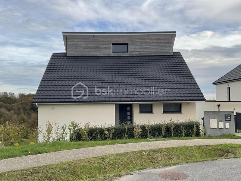 Maison - 123 m² - 4 pièces