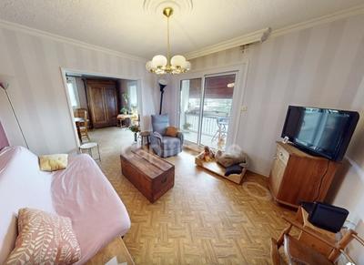 Appartement - 108 m² - 5 pièces