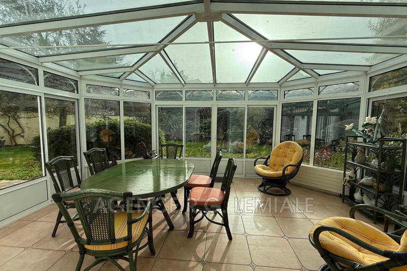 Maison - 223 m² - 7 pièces