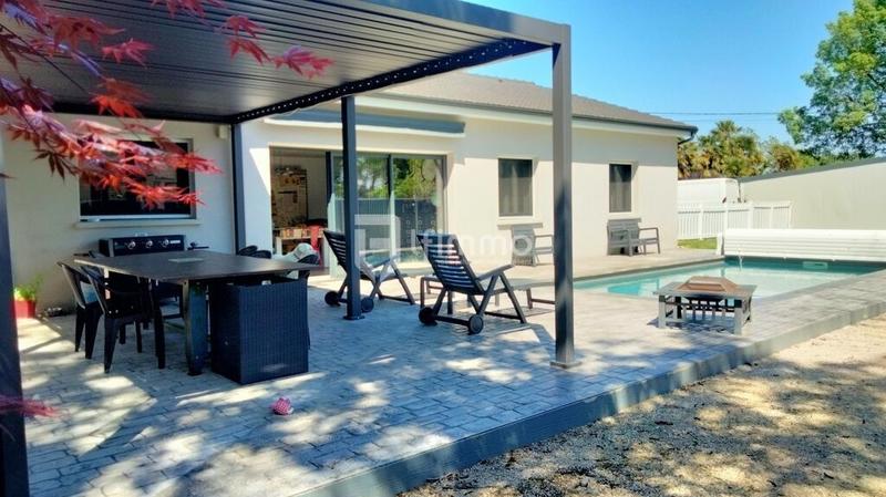 Maison - 185 m² - 7 pièces