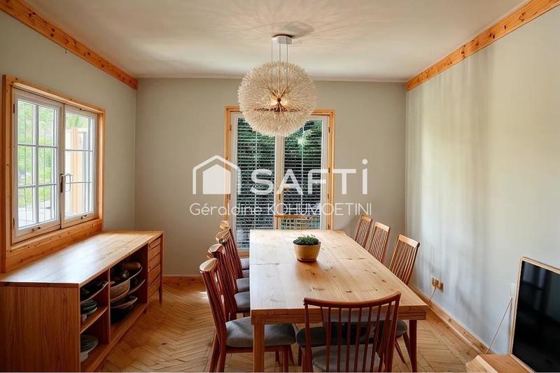 Maison - 160 m² - 5 pièces