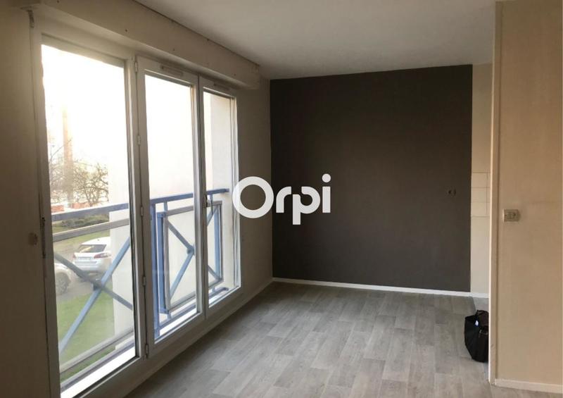 Studio - 28 m² - 1 pièce