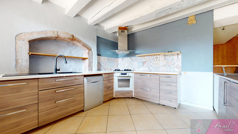 Maison - 101 m² - 5 pièces