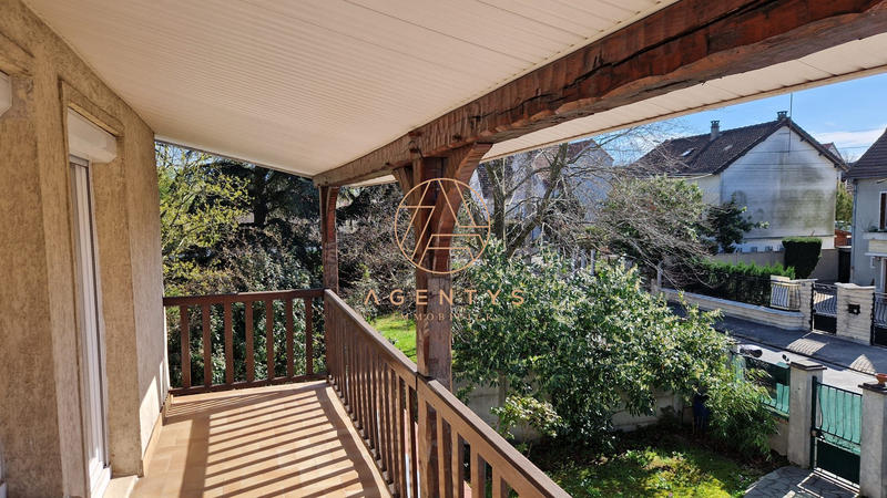 Maison - 134 m² - 7 pièces