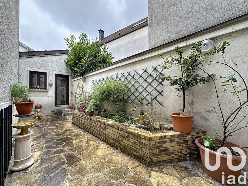 Maison de ville - 76 m² - 8 pièces