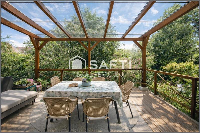 Maison - 95 m² - 4 pièces