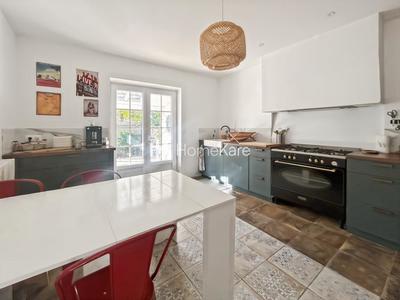 Maison - 168 m² - 6 pièces