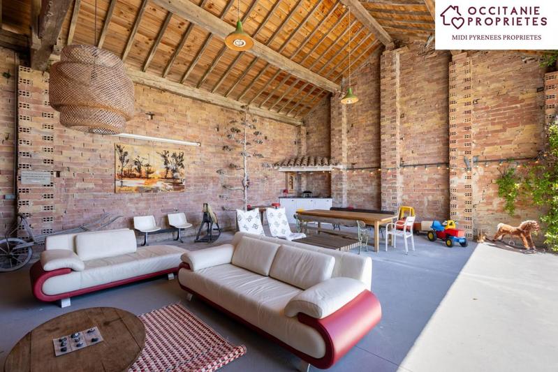 Maison de maîtres - 900 m² - 26 pièces