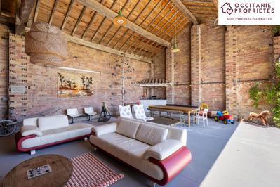 Maison de maîtres - 900 m² - 26 pièces