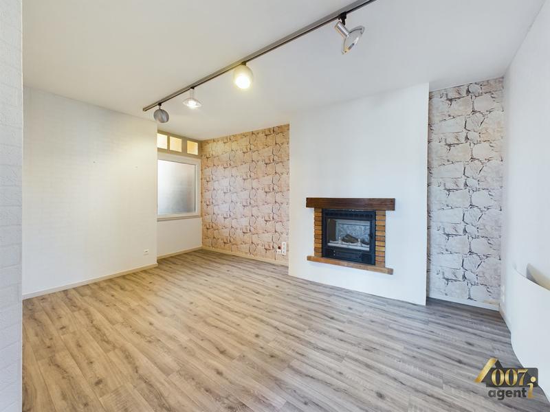 Maison - 243 m² - 9 pièces