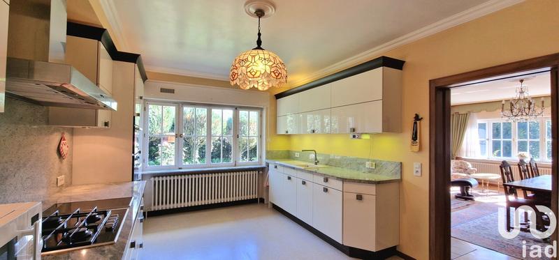 Maison - 334 m² - 10 pièces