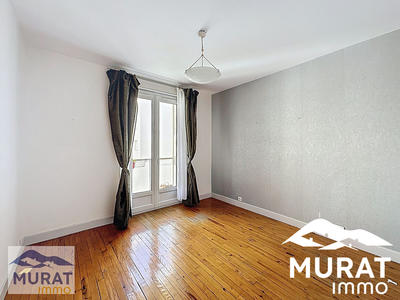 Appartement - 81 m² - 5 pièces