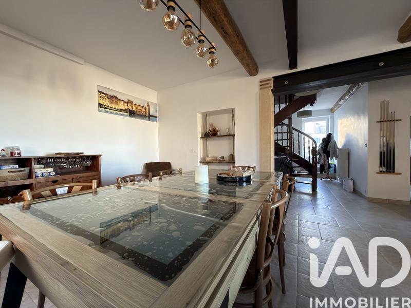 Maison - 223 m² - 8 pièces