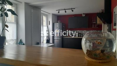 Appartement - 100 m² - 4 pièces