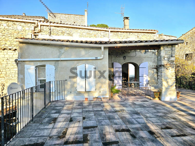 Immeuble - 117 m² - 6 pièces