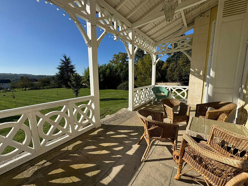 Château - 388 m² - 14 pièces