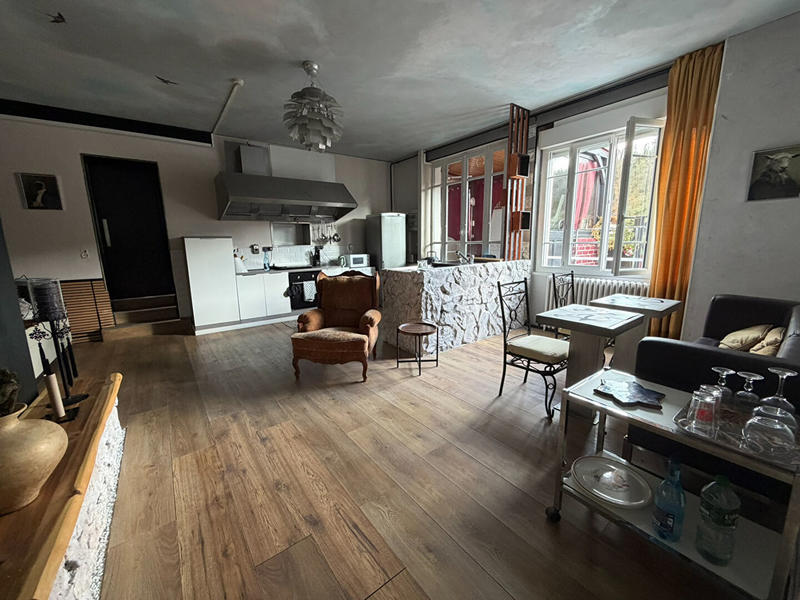 Immeuble - 231 m² - 12 pièces