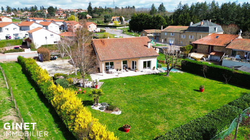 Maison - 184 m² - 6 pièces