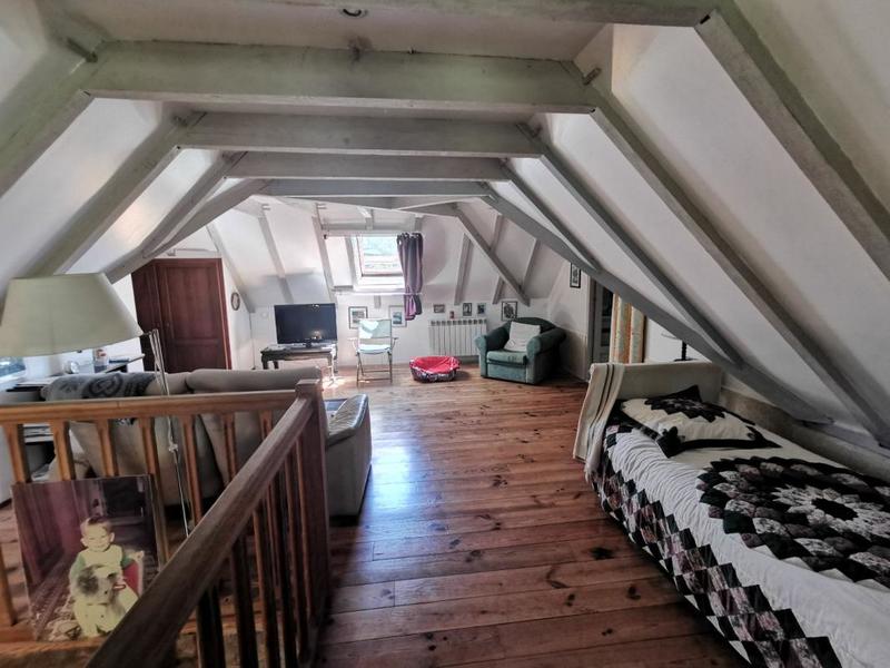 Propriété - 275 m² - 10 pièces