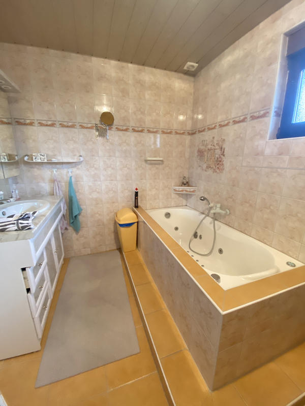 Maison - 94 m² - 5 pièces