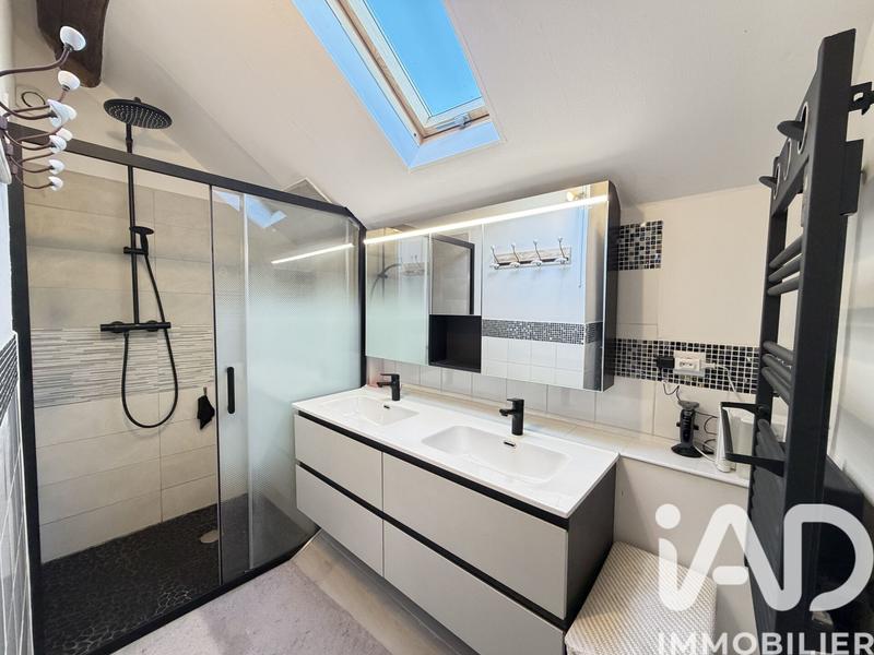 Maison - 165 m² - 8 pièces