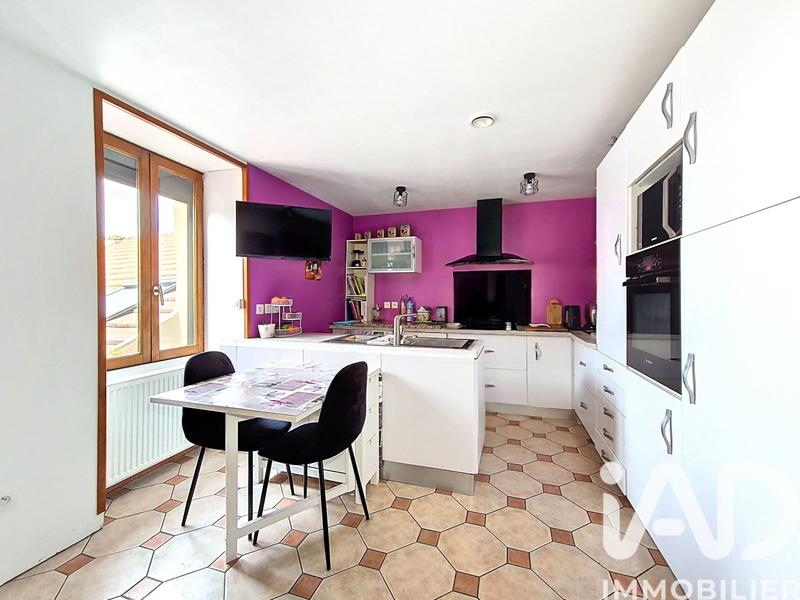 Maison de village - 216 m² - 8 pièces