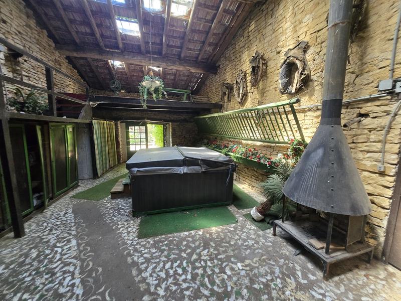 Maison ancienne - 256 m² - 11 pièces