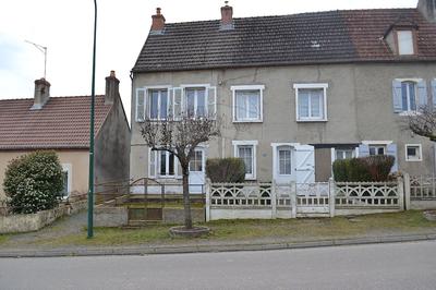 Maison - 140 m² - 4 pièces