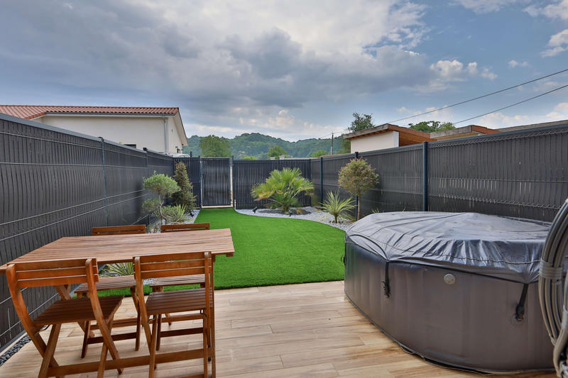 Triplex - 95 m² - 4 pièces