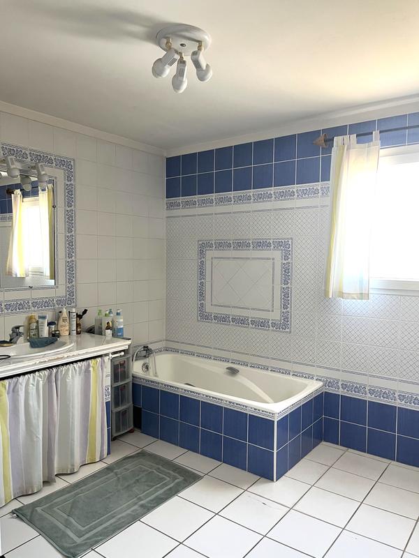 Maison - 130 m² - 4 pièces