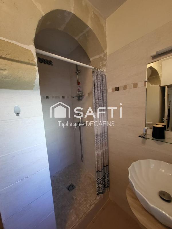 Maison - 310 m² - 16 pièces