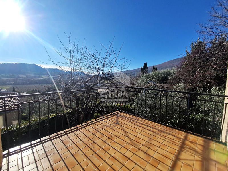 Maison - 76 m² - 3 pièces