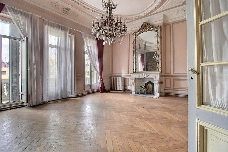 Appartement - 223 m² - 7 pièces