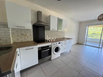 Appartement - 60 m² - 2 pièces