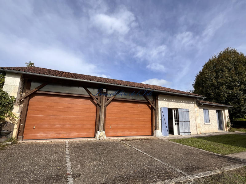 Maison - 140 m² - 7 pièces