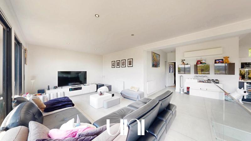 Maison - 126 m² - 5 pièces