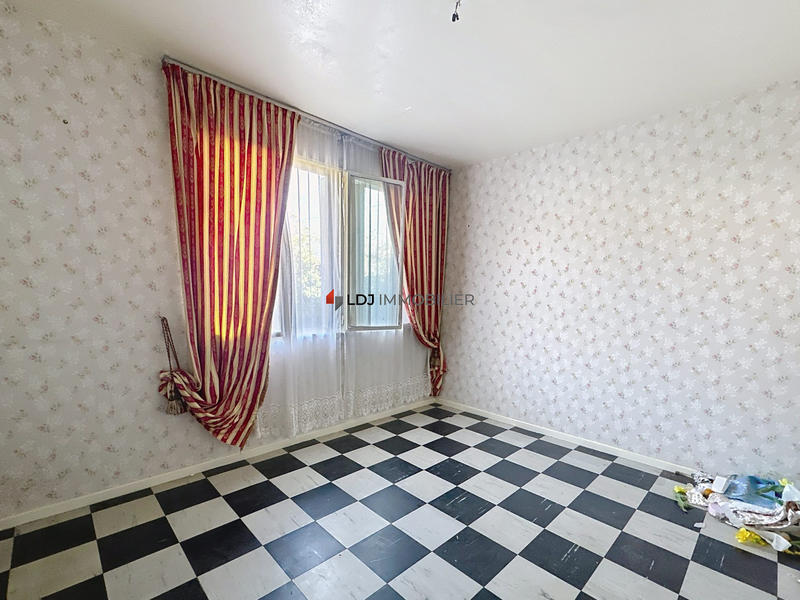 Maison - 94 m² - 4 pièces