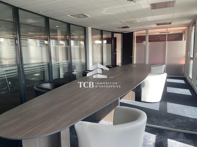 Bureau - 434 m²