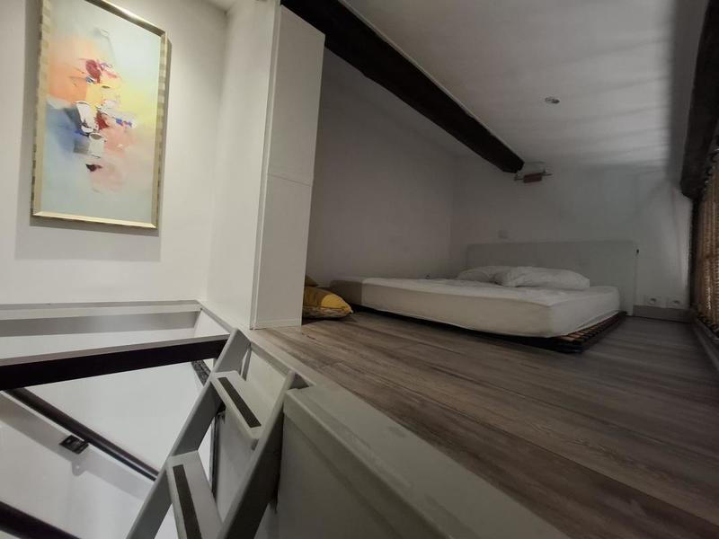 Appartement ancien - 71 m² - 4 pièces