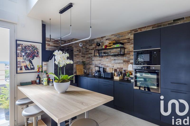 Appartement - 70 m² - 3 pièces